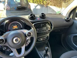 Schwarz Gebraucht 2023 Smart ForTwo Electric Drive Coupé | 12.500 € (Fairer Preis)