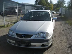 Silber Gebraucht 2002 Toyota Avensis Sol Limousine | 3.330 € (Etwas zu teuer)