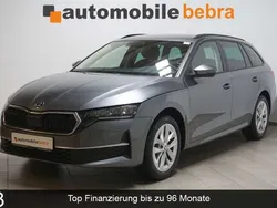 Graphitegrau Gebraucht 2024 Skoda Octavia Selection Kombi | 28.990 € (Superpreis)