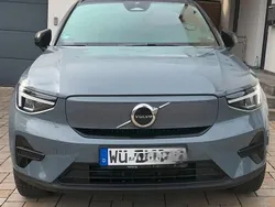 Grau Gebraucht 2022 Volvo XC40 Plus SUV | 32.500 € (Fairer Preis)