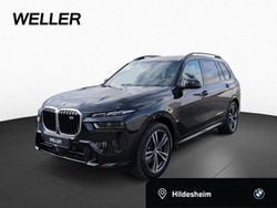 Black sapphire (schwarz) Gebraucht 2025 BMW X7 M Sport SUV | 97.777 € (Guter Preis)
