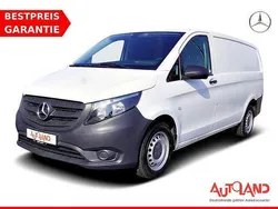 Weiss Gebraucht 2018 Mercedes Vito Van / Kleinbus | 17.890 € (Fairer Preis)
