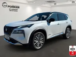 Weiß mit schwarzem dach Gebraucht 2025 Nissan X-Trail Tekna SUV | 46.990 €