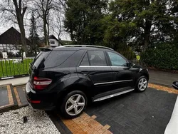 Schwarz Gebraucht 2008 Mercedes ML420 AMG SUV | 7.900 € (Fairer Preis)