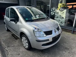 Grau Gebraucht 2006 Renault Modus Authentique Van / Kleinbus | 1.990 € (Fairer Preis)