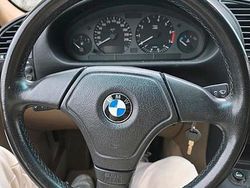 Grün Gebraucht 1996 BMW 316 Limousine | 2.799 €