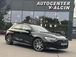Mythosschwarz metallic Gebraucht 2025 Audi RS3 Sport Kleinwagen | 66.790 € (Guter Preis)