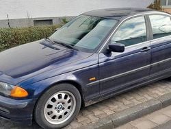 Blau Gebraucht 1999 BMW 323 Limousine | 4.599 € (Fairer Preis)