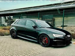 Schwarz Gebraucht 2016 Audi RS3 Sport Kleinwagen | 40.800 € (Fairer Preis)