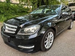 Schwarz Gebraucht 2011 Mercedes C180 AMG line Kombi | 6.950 € (Fairer Preis)