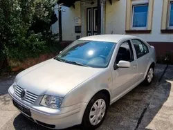 Silber Gebraucht 1999 VW Bora Basis Limousine | 2.750 € (Etwas zu teuer)