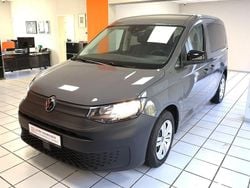 Grau Gebraucht 2022 VW Caddy Basis Van / Kleinbus | 25.980 € (Guter Preis)