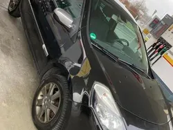 Schwarz Gebraucht 2011 Renault Clio II Kleinwagen | 2.600 €