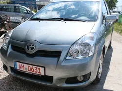 Silber Gebraucht 2008 Toyota Corolla Verso Team Van / Kleinbus | 5.800 € (Fairer Preis)
