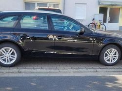 Schwarz Gebraucht 2015 Audi A4 Kombi | 11.000 € (Fairer Preis)