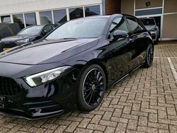 Schwarz Gebraucht 2021 Mercedes A200 AMG Limousine | 29.400 € (Fairer Preis)