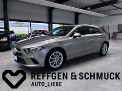 Silber metallic Gebraucht 2020 Mercedes A200 Business Limousine | 21.870 € (Etwas zu teuer)