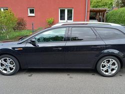 Schwarz Gebraucht 2010 Ford Mondeo Kombi | 2.990 € (Guter Preis)