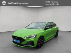 Mean green metallic Gebraucht 2023 Ford Focus ST Limousine | 33.750 € (Fairer Preis)