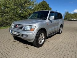 Silber Gebraucht 2002 Mitsubishi Pajero SUV | 7.390 €