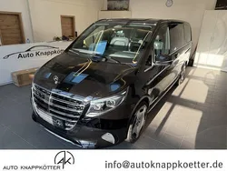 Obsidianschwarz Gebraucht 2024 Mercedes V300 Exclusive Van / Kleinbus | 94.980 €