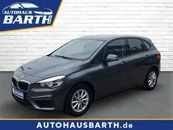 Grau Gebraucht 2016 BMW 216 Active Tourer Performance Van / Kleinbus | 11.490 € (Fairer Preis)