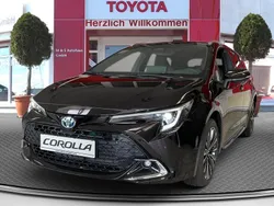 Phantombraun metallic Gebraucht 2023 Toyota Corolla Team Kombi | 34.990 € (Teuer)