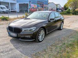 Braun Gebraucht 2016 BMW 740 Comfort Edition Limousine | 29.970 € (Etwas zu teuer)