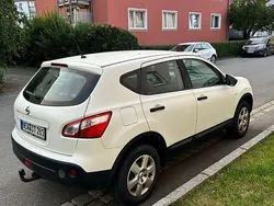 Weiß Gebraucht 2010 Nissan Qashqai Visia SUV | 2.900 € (Guter Preis)
