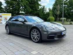 Grau Gebraucht 2018 Porsche Panamera Sport Turismo Limousine | 53.650 € (Guter Preis)