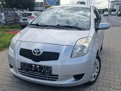 Silber Gebraucht 2007 Toyota Yaris Sol Limousine | 6.300 € (Etwas zu teuer)