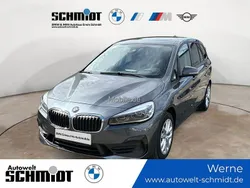 Grau Gebraucht 2022 BMW 220 Gran Tourer Advantage Van / Kleinbus | 20.290 € (Etwas zu teuer)