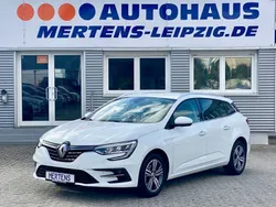 Weiß Gebraucht 2022 Renault Mégane IV Intens Limousine | 20.990 € (Fairer Preis)