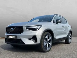 Silber Neu 2024 Volvo XC40 Plus SUV | 52.190 € (Teuer)