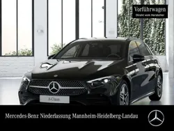Kosmosschwarz Gebraucht 2025 Mercedes A200 AMG Limousine | 34.850 € (Fairer Preis)