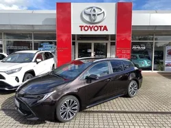 Phantombraun metallic Gebraucht 2020 Toyota Corolla Team Kombi | 18.880 € (Fairer Preis)