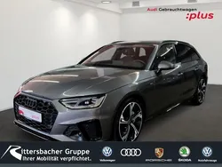 Grau Gebraucht 2022 Audi A4 Competition Kombi | 31.890 € (Guter Preis)