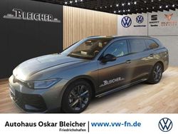 Grau Gebraucht 2025 VW Passat R-line Kombi | 62.990 €