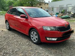 Rot Gebraucht 2016 Skoda Rapid Kleinwagen | 5.000 € (Fairer Preis)