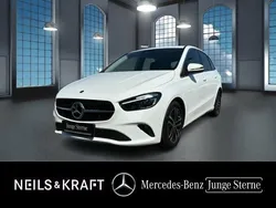 Weiß Gebraucht 2024 Mercedes B180 Progressive Van / Kleinbus | 32.480 € (Fairer Preis)
