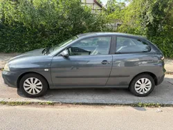 Grau Gebraucht 2006 Seat Ibiza Comfort Limousine | 850 € (Superpreis)