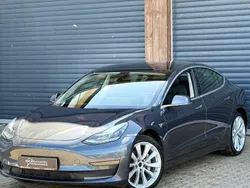 Grau Gebraucht 2019 Tesla Model 3 Limousine | 23.399 € (Fairer Preis)