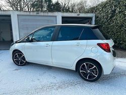 Weiß Gebraucht 2016 Toyota Yaris Hybrid Edition-S Kleinwagen | 12.500 € (Guter Preis)