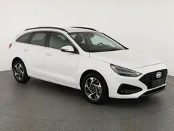 Atlas white Gebraucht 2024 Hyundai i30 Style Kombi | 21.084 € (Fairer Preis)