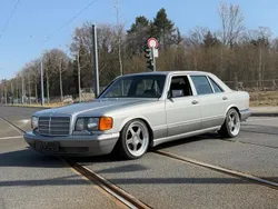 Silber Gebraucht 1985 Mercedes 420 Limousine | 8.999 €