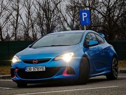 Blau Gebraucht 2014 Opel Astra OPC Limousine | 15.000 € (Etwas zu teuer)