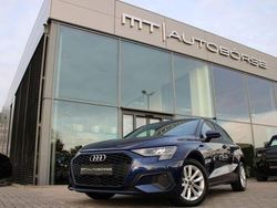 Blau Gebraucht 2022 Audi A3 Basis Limousine | 20.300 € (Guter Preis)
