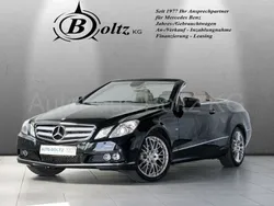 Schwarz Gebraucht 2010 Mercedes E200 Elegance Cabrio | 23.900 €