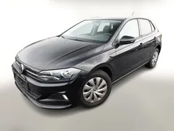 Deep black perleffekt Gebraucht 2018 VW Polo Comfortline | 18.986 € (Etwas zu teuer)