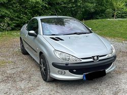 Silber Gebraucht 2004 Peugeot 206 CC Cabrio | 1.300 € (Etwas zu teuer)